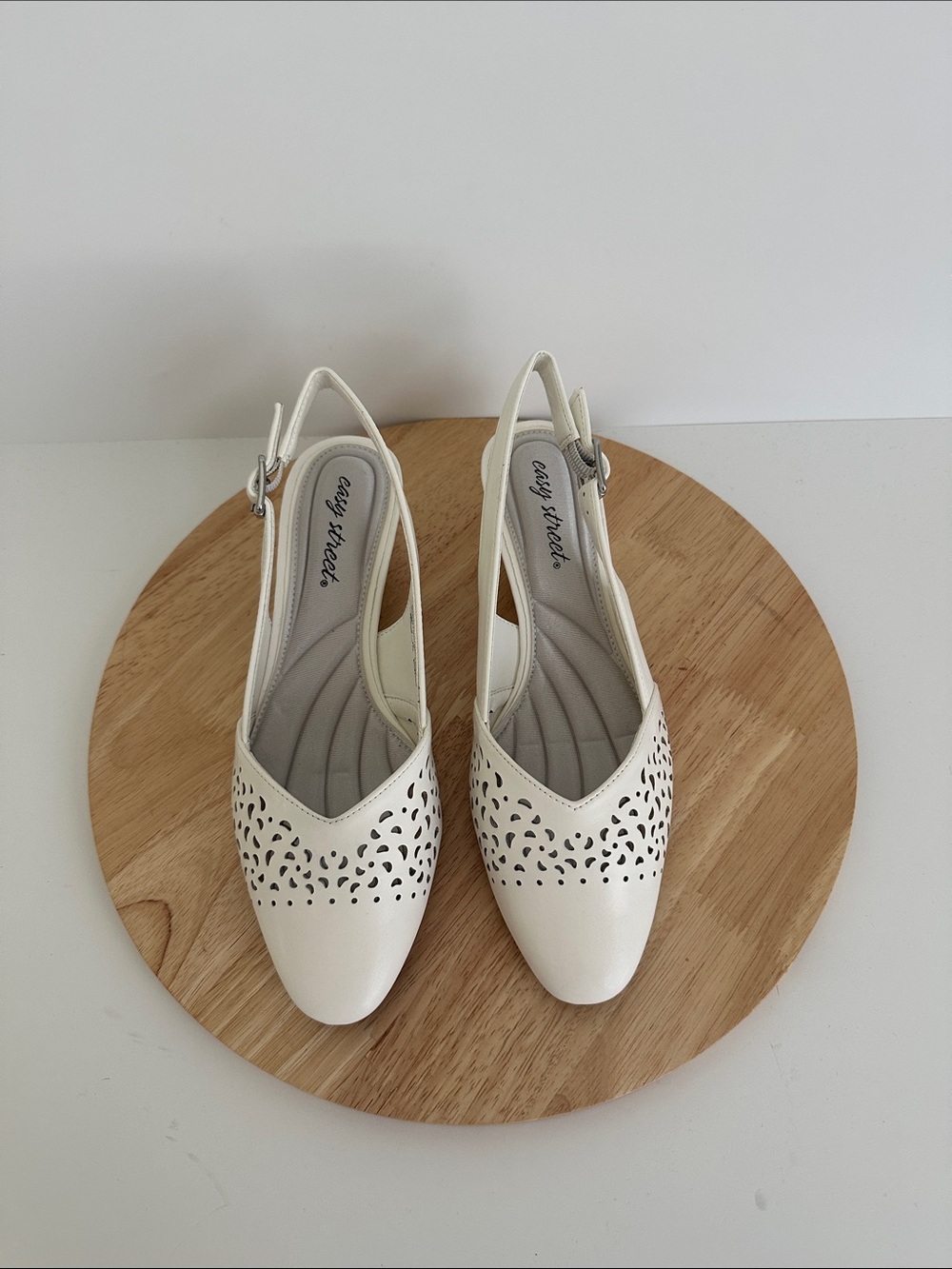 Easy Street Sofie Womens Almond Closed Toe Block Heel Pumps